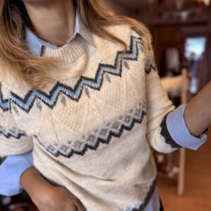 SWEATER